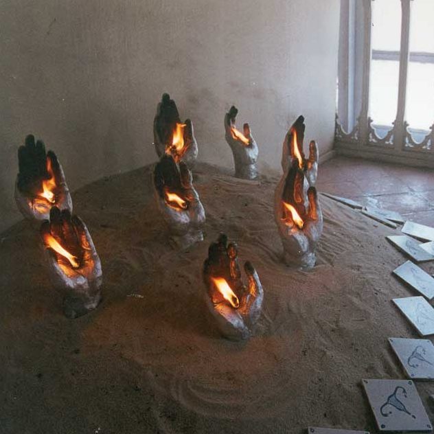 Sati installatie, Chtraniketan Art Gallery, Trivandrum, India, 1997
